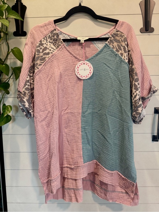 Umgee Tops - Umgee Pink and Sage Colorblock Leopard Raglan Tunic